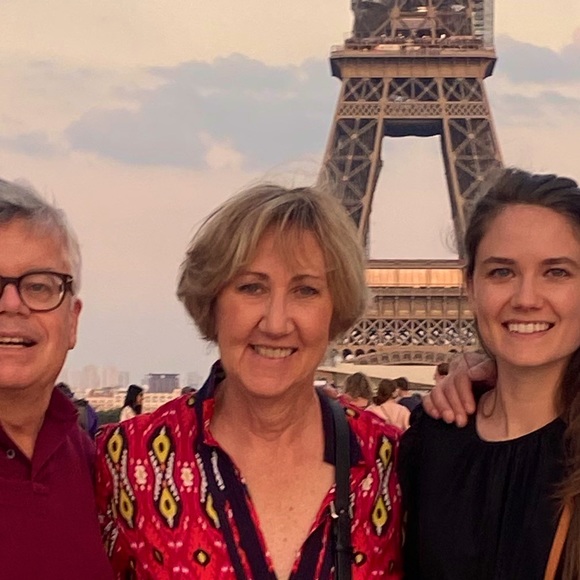 Meet your Posher, Maureen - Picture 1 of 2